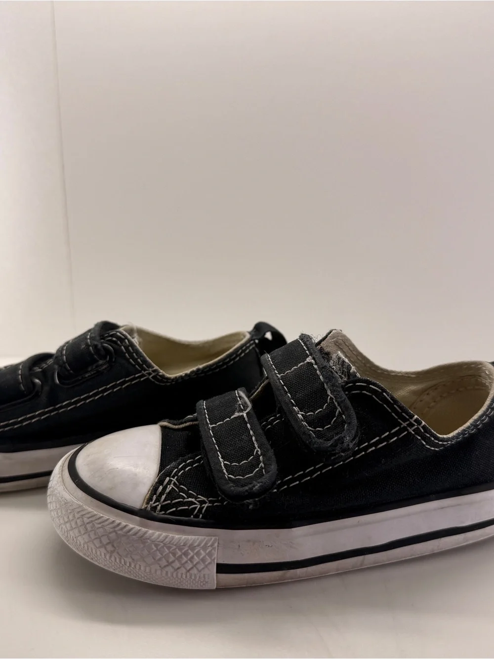 Converse Kids Black Canvas Velcro Low-Top Sneakers